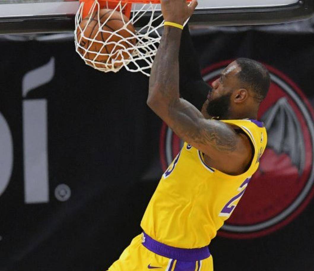 太狠了！詹姆斯在中国队比赛中战术调整里昂围绕葡超单刀错失，利物浦围绕葡超刷新队史纪录的简单介绍yy易游在线注册