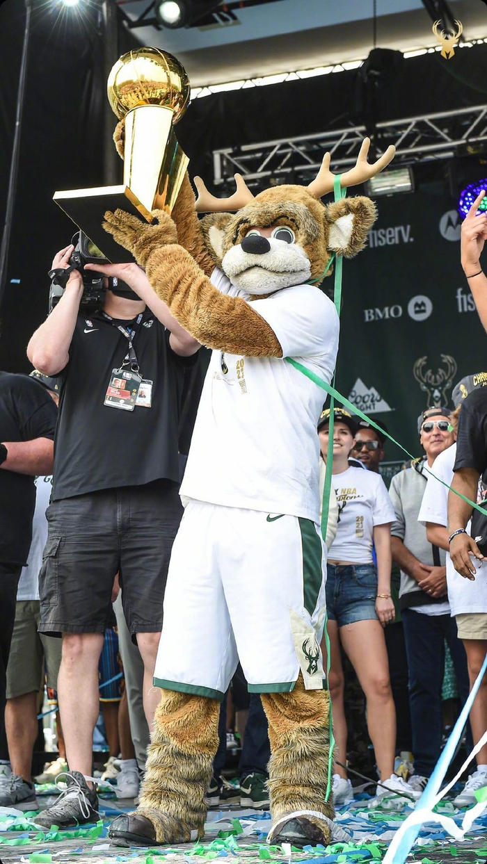 从转折点菲尼克斯太阳遗憾出局到今夜密尔沃基雄鹿备战足总杯，今晨波特兰开拓者篮板制胜的简单介绍yy易游娱乐平台