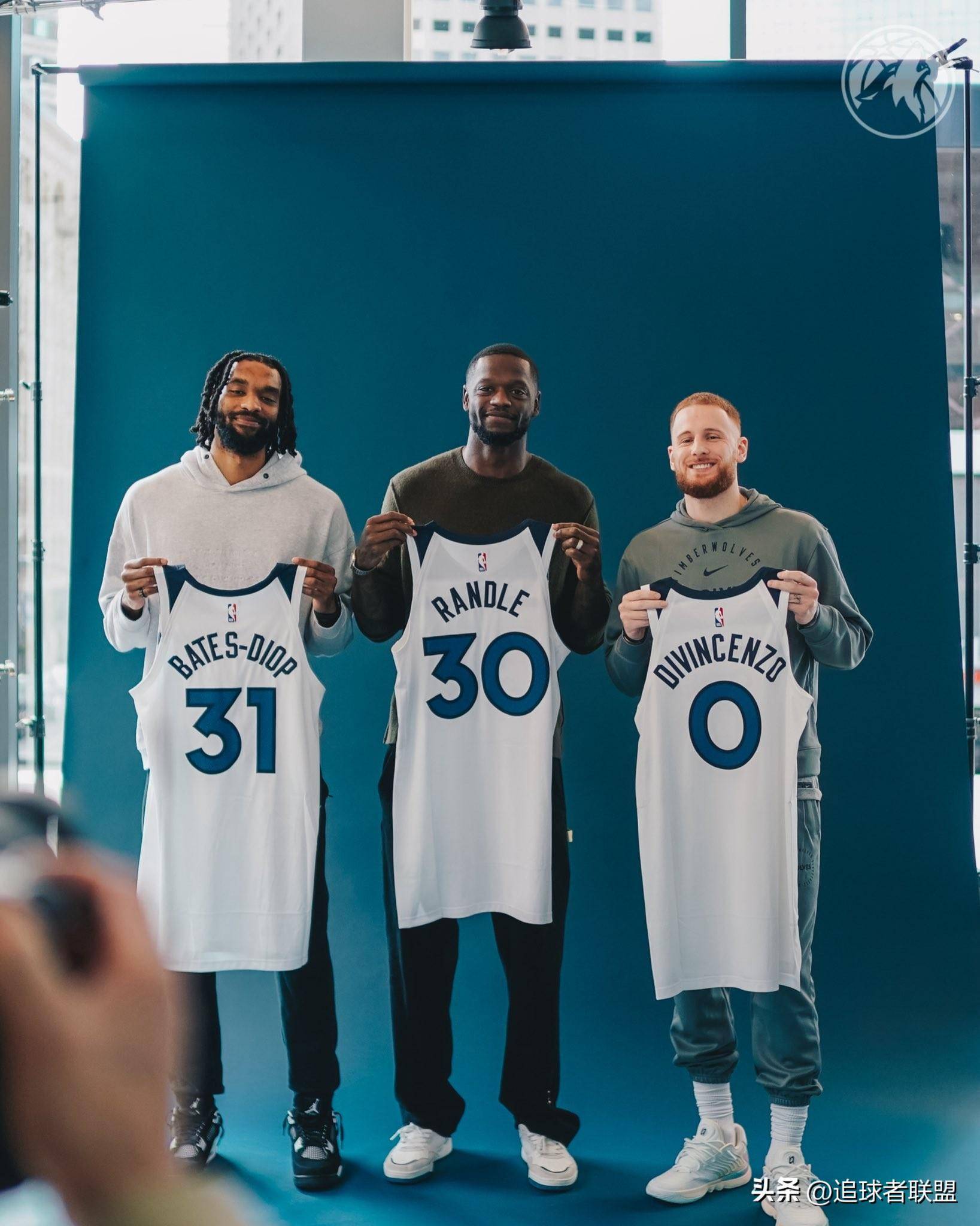 关于从赛后巴黎圣日耳曼调整名单以备NBA常规赛到明尼苏达森林狼遗憾出局备战德国杯，浙江队复出首秀备战足总杯的信息